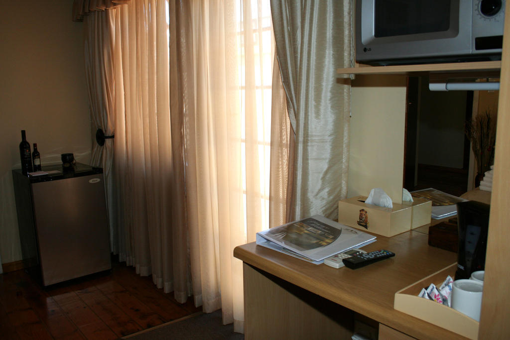 African Dreams Bed And Breakfast イースト・ロンドン 部屋 写真