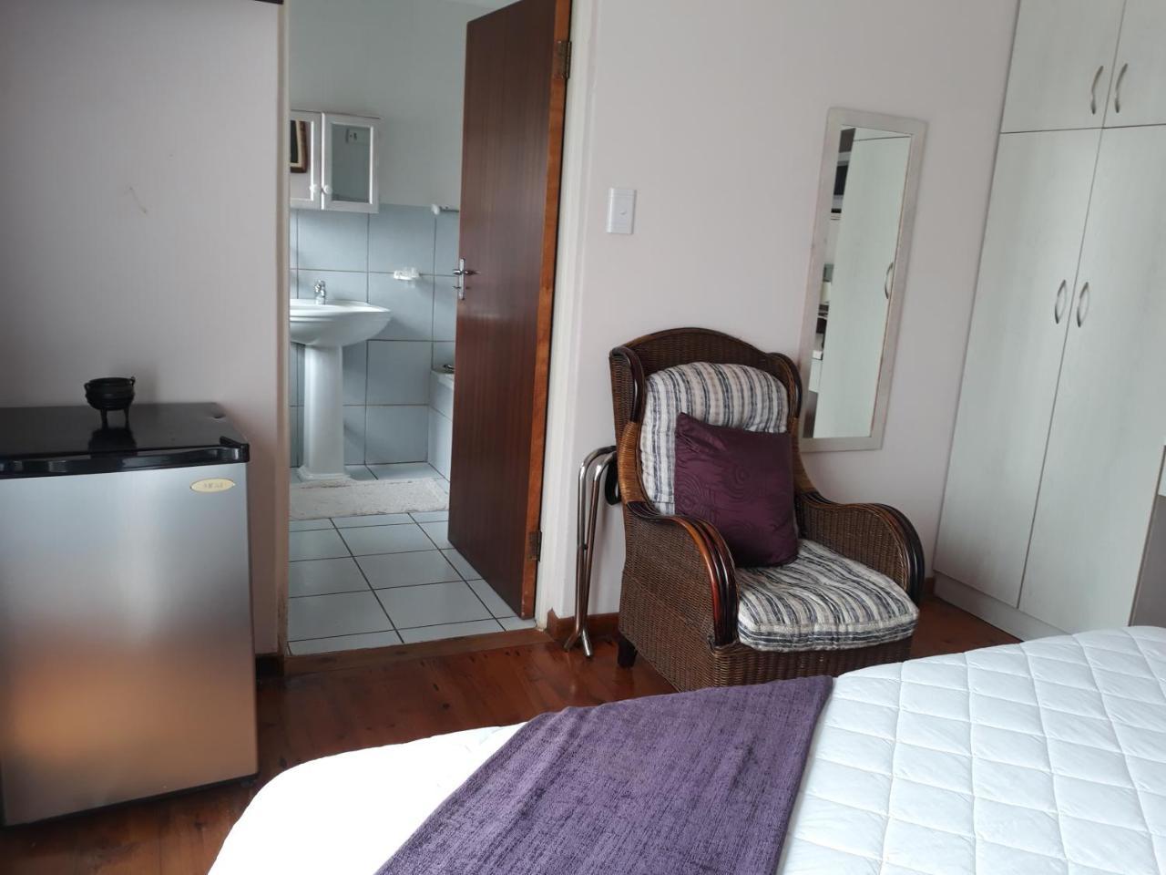 African Dreams Bed And Breakfast イースト・ロンドン エクステリア 写真