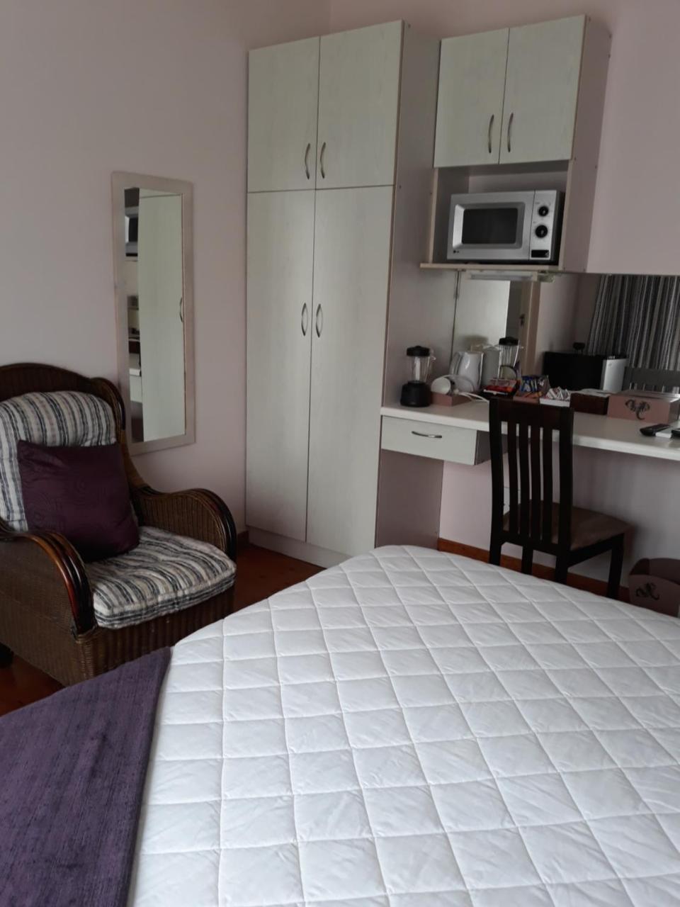 African Dreams Bed And Breakfast イースト・ロンドン エクステリア 写真